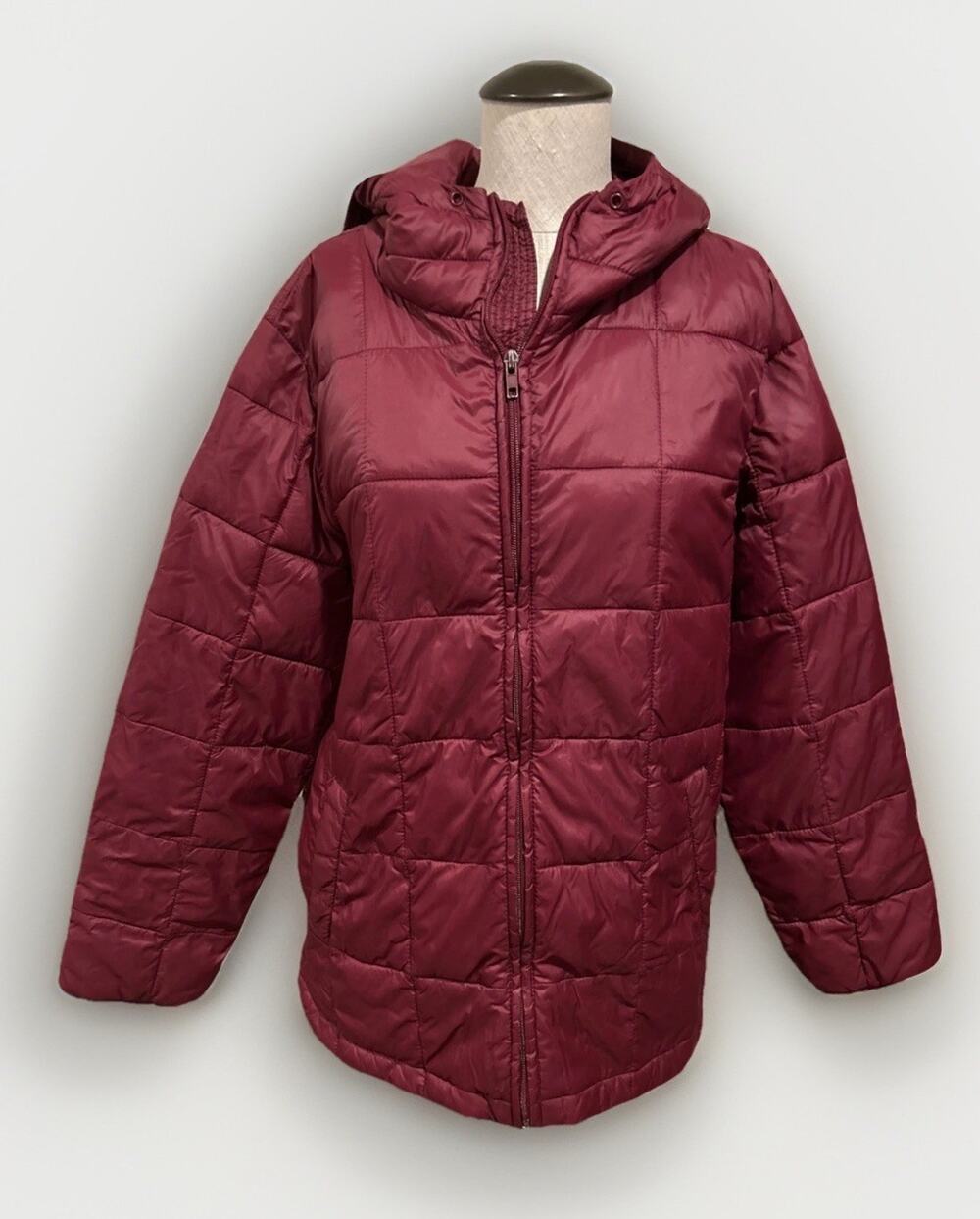 GAP Recycled Puffer Jacket Women’s Med burgundy Hooded Water Resistant packable